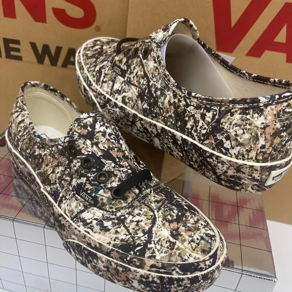 Vans Men’s Authentic
(Moma) Jackson Pollock Sneakers
VN0A2Z5|18K Abstract Black - Picture 13 of 16